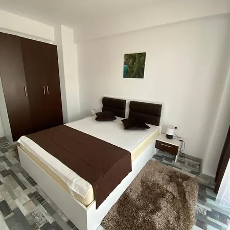 Fiesta Summerland Apartament